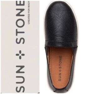 SUN + STONE - NWT - Youth Sz 12 “Mariam” Faux Pebbled Leather Slip On Smeaker